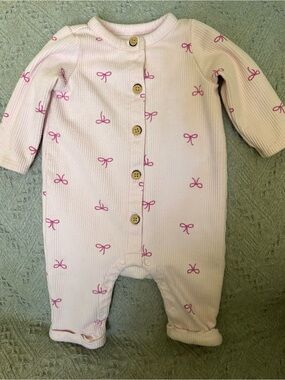 Baby Girl Light Pink Ribbed One-Piece with Pink Bow Print, Cat & Jack, 3-6 month